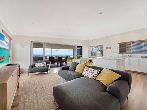 Drift Beach House - St Kilda Accommodation 1