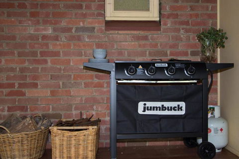 Avoca House Circa 1900 Gorgeous Federation Home - St Kilda Accommodation 6