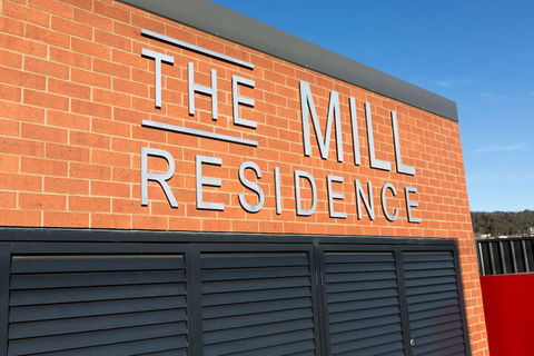 Trendy Self Contained City Apartment - St Kilda Accommodation 2