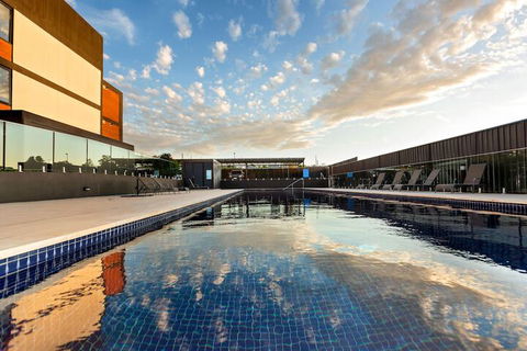 Trendy Self Contained City Apartment - St Kilda Accommodation 3