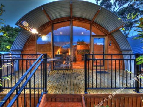 Bruny Island Accommodation 43 Degrees Beachside Studio Spa Apartments (1) - St Kilda Accommodation 3