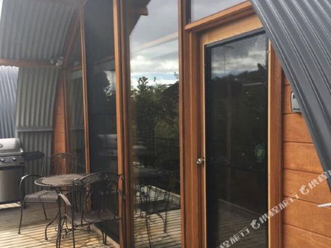 Bruny Island Accommodation 43 Degrees Beachside Studio Spa Apartments (1) - St Kilda Accommodation 4