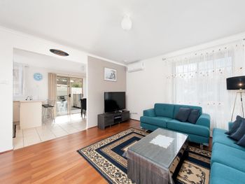 Seaclusion 2 2 Margaret Street - St Kilda Accommodation 0