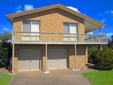 BAROONA By THE BEACH - St Kilda Accommodation 4