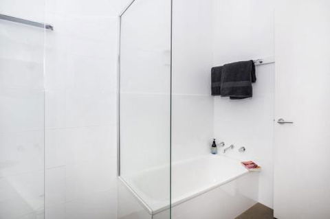 THE PARKVIEW At MOLLYMOOK - St Kilda Accommodation 4
