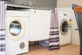 Spacious Home In New Farm For 6 W Parking - St Kilda Accommodation 6