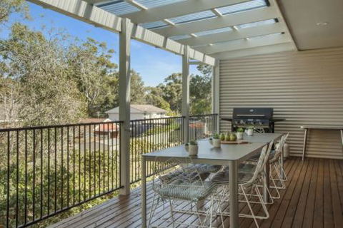 BEACH WITHIN REACH - St Kilda Accommodation 0