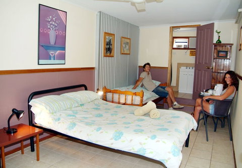 Woolshed Eco Lodge - St Kilda Accommodation 5