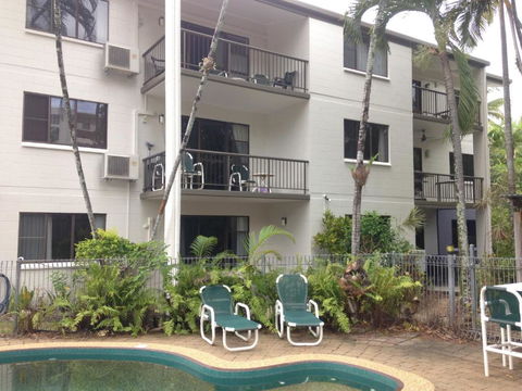 Palms Trinity Beach - St Kilda Accommodation 5