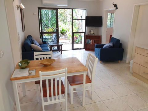 Palms Trinity Beach - St Kilda Accommodation 3
