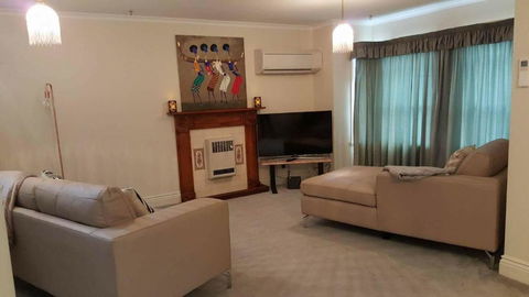 3 Batten Street - St Kilda Accommodation 2
