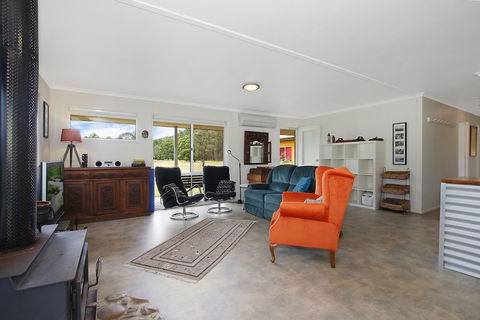 Feathertop Views And Dorm - St Kilda Accommodation 6