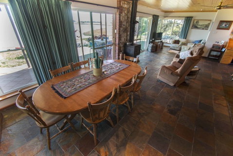 Jury Road Orchard - St Kilda Accommodation 4