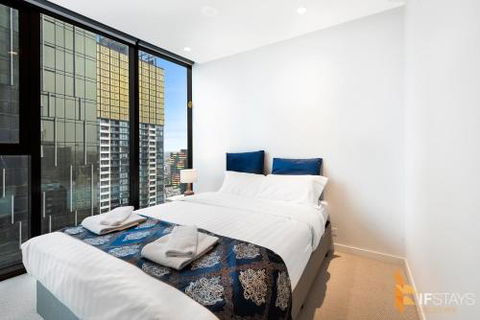IFSuites (IFSTAYS) Light House Apartment - St Kilda Accommodation 1