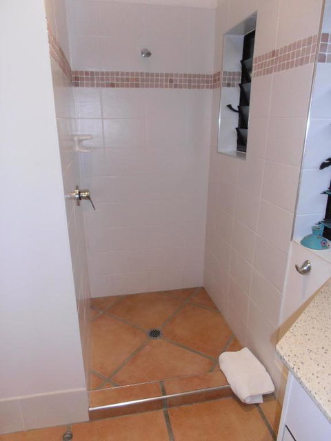 Floriana Villas - St Kilda Accommodation 4