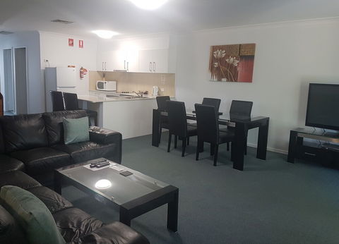 Mid City Motor Inn - St Kilda Accommodation 2