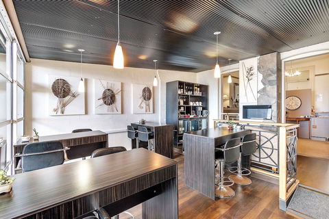 The Madsen - St Kilda Accommodation 2