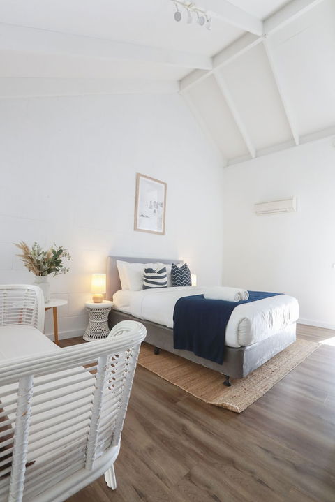 The Port O Call - St Kilda Accommodation 5