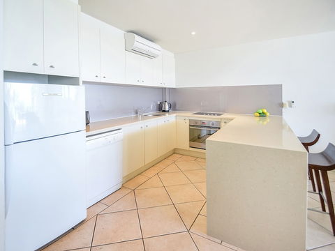 Fairshore Noosa - St Kilda Accommodation 6