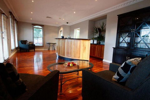 Carlyle Suites & Apartments - St Kilda Accommodation 1