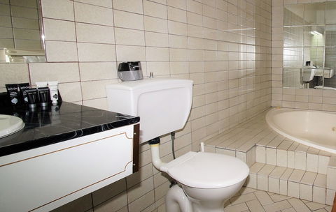 Seaton Arms Motor Inn - St Kilda Accommodation 6