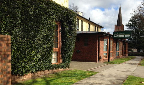 Seaton Arms Motor Inn - St Kilda Accommodation 0