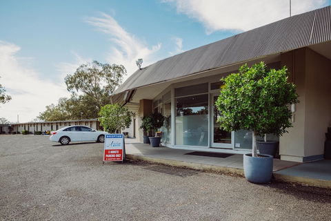 Artesian Spa Motel - St Kilda Accommodation 0