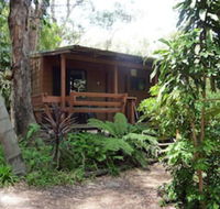 Samurai Beach Bungalows Port Stephens YHA - St Kilda Accommodation
