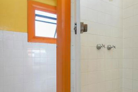 Caravella Central - St Kilda Accommodation 5