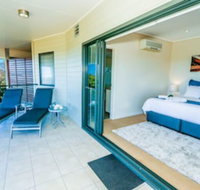 Loka Santi - St Kilda Accommodation