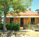Cooma Cottage - St Kilda Accommodation