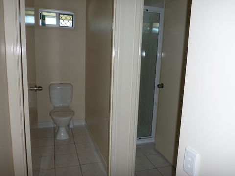 Emu Park Motel - St Kilda Accommodation 2