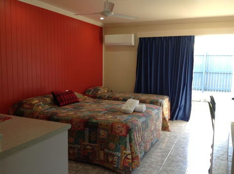 Emu Park Motel - St Kilda Accommodation 3
