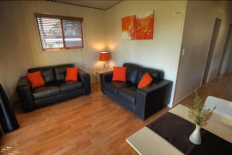 Killarney View Cabins & Caravan Park - St Kilda Accommodation 4