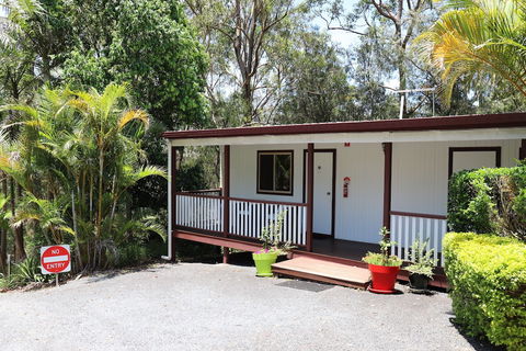 Hilltop On Tamborine - St Kilda Accommodation 4
