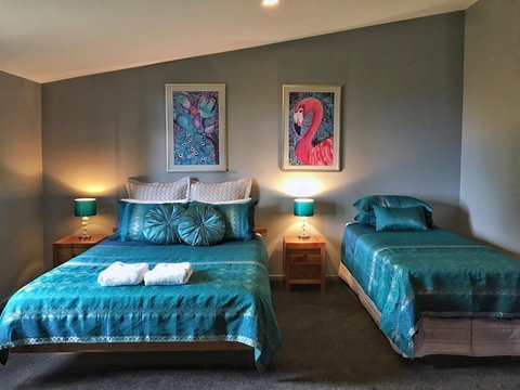 A Sacred Mountain Retreat - St Kilda Accommodation 6