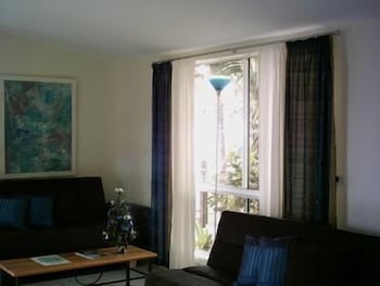 A Sacred Mountain Retreat - St Kilda Accommodation 4