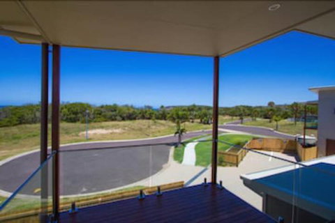 Agnes Sails - St Kilda Accommodation 1