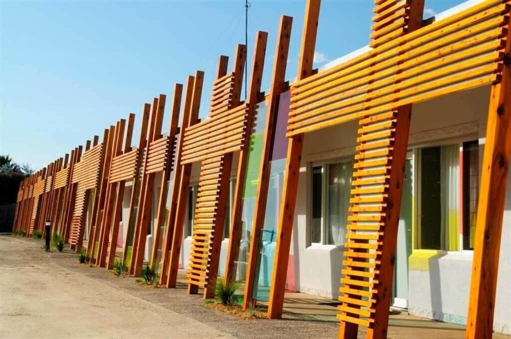 Athlone VIC St Kilda Accommodation