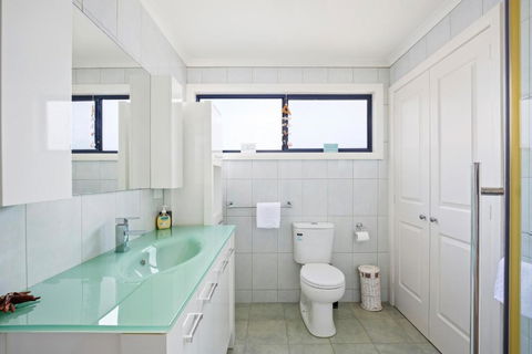 Seaspray - St Kilda Accommodation 3