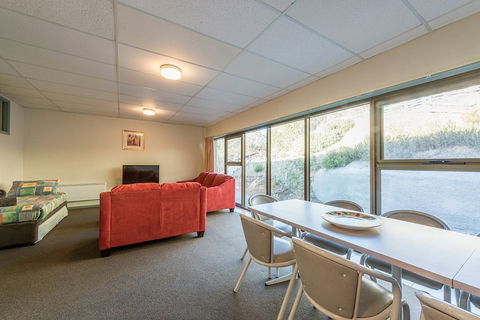 Falls Creek Country Club - St Kilda Accommodation 2