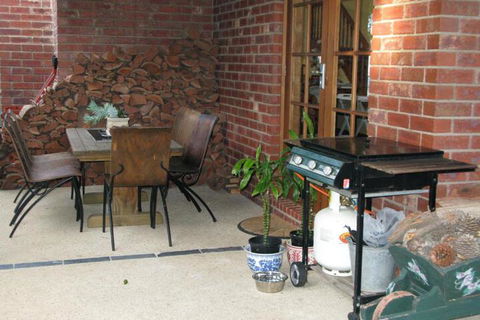 Roseneath Villa B & B - St Kilda Accommodation 0