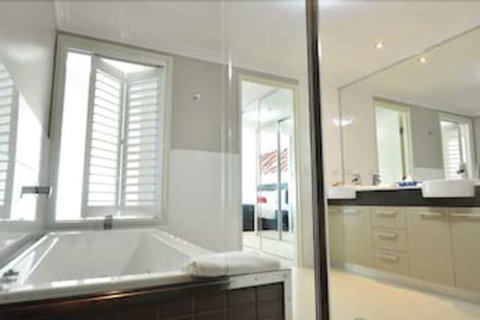C2 Esplanade Serviced Apartments - St Kilda Accommodation 2