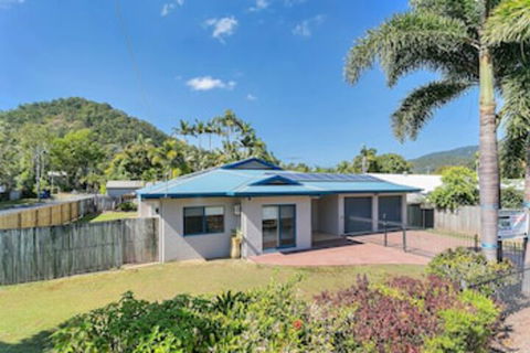 Beachcomber - St Kilda Accommodation 0