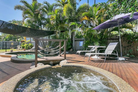 Beachcomber - St Kilda Accommodation 1
