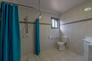 CBD Accommodation Tamworth - St Kilda Accommodation 1