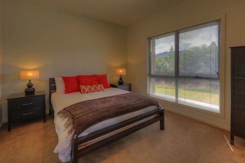 Fairwinds - Essentially Tas - St Kilda Accommodation 2