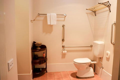 Plumes On The Green Boutique Bed & Breakfast - St Kilda Accommodation 6