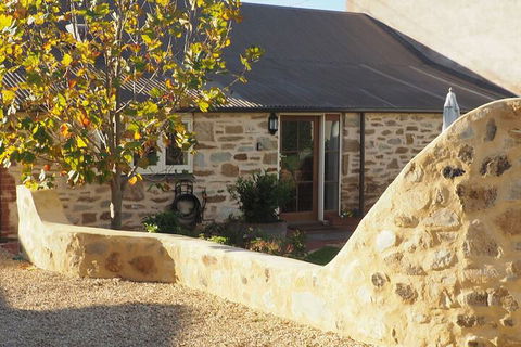 Cobblers Cottage B & B Accommodation - St Kilda Accommodation 1
