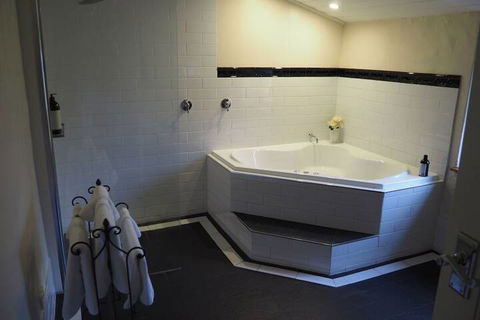 Cobblers Cottage B & B Accommodation - St Kilda Accommodation 5